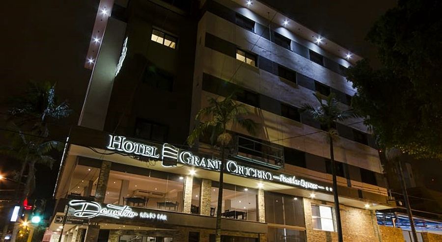 Bagu Grand Crucero Posadas Exterior foto
